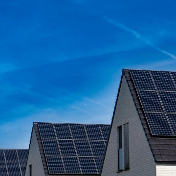 Selecting the Best Solar Panels: 7 Key Considerations  